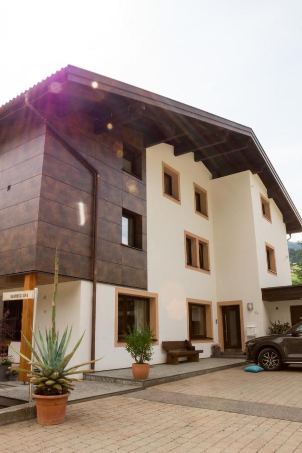 Haus Ganeu Gaschurn Exterior foto